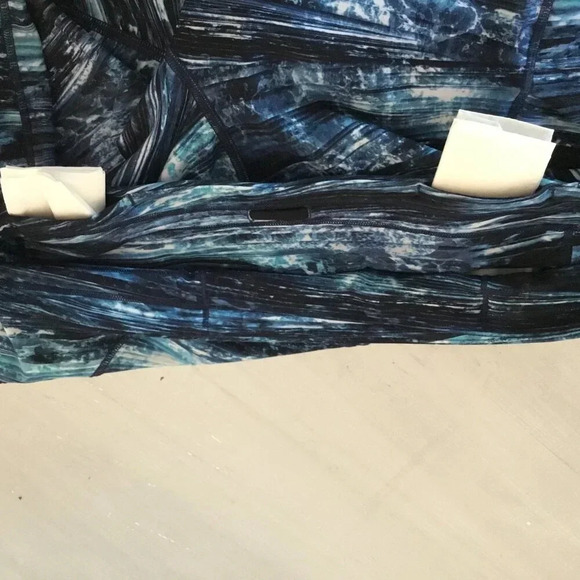 Lululemon Speed Up Crop leggings Shorelines Multi Blue lightweight  SZ 12 - Picture 13 of 16